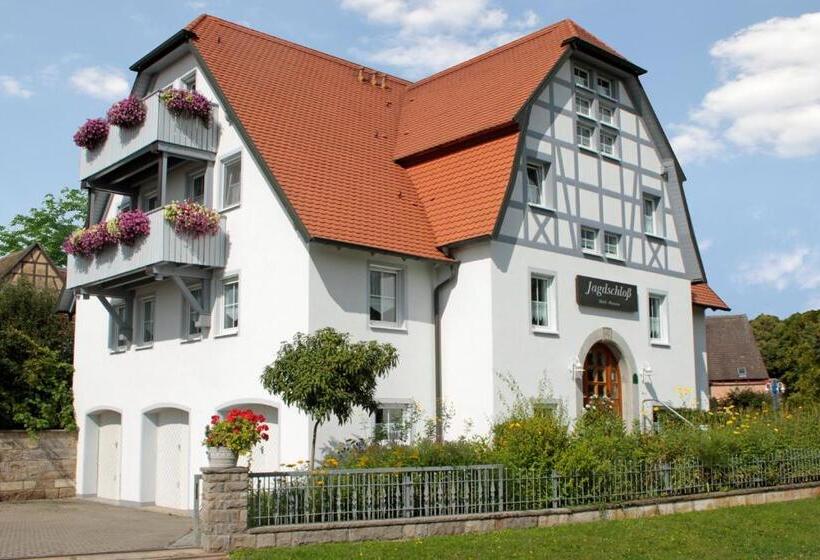 标准三人间, Landhotel Jagdschloss