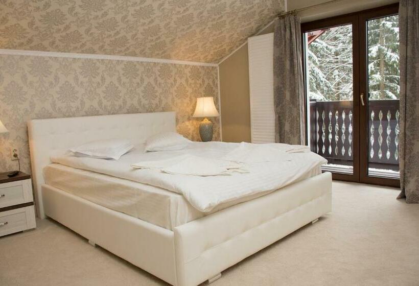 غرفة ديلوكس مزودة بشرفة, Platinvm B&b