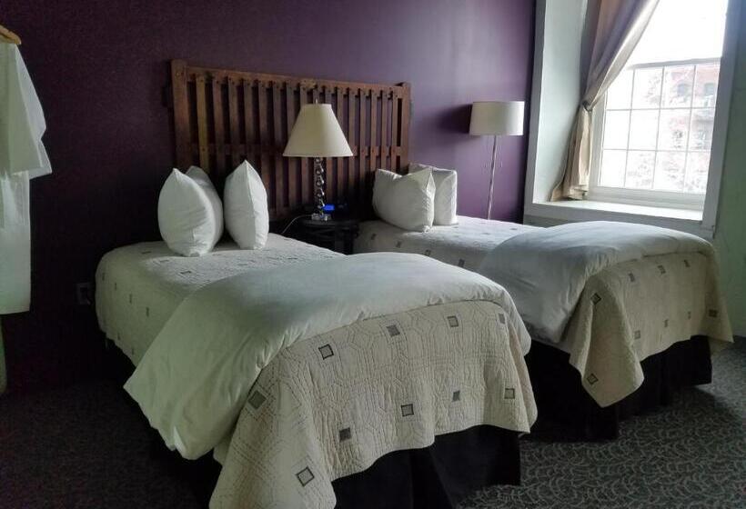 Номер Basic, The Inn At Stone Mill