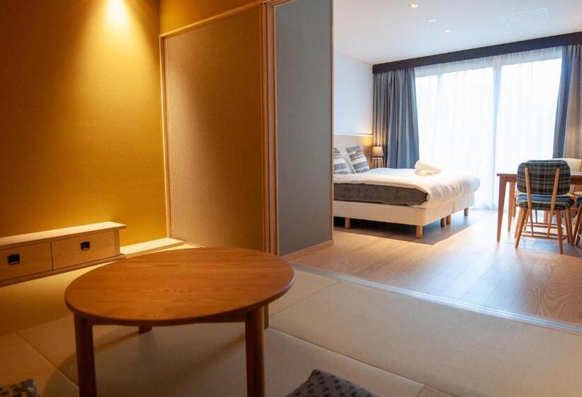Люкс Повышенной Комфортности, Wadano Gateway Suites & Apartments