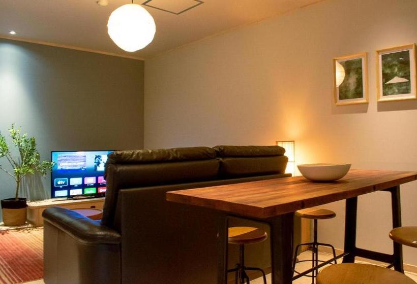 Апартаменты 2 Спальни, Wadano Gateway Suites & Apartments