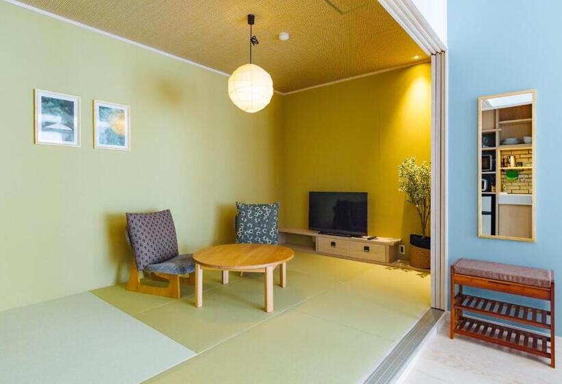 Студия Стандарт, Wadano Gateway Suites & Apartments
