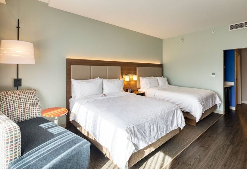 带2个双人床的标准工作室, Holiday Inn Express & Suites   Charlotte   South End, An Ihg