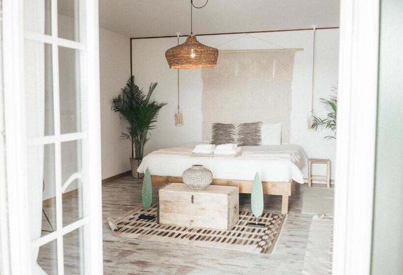 غرفة قياسية مطلّة علي حمام السباحة, Dreamsea Surf Guest House