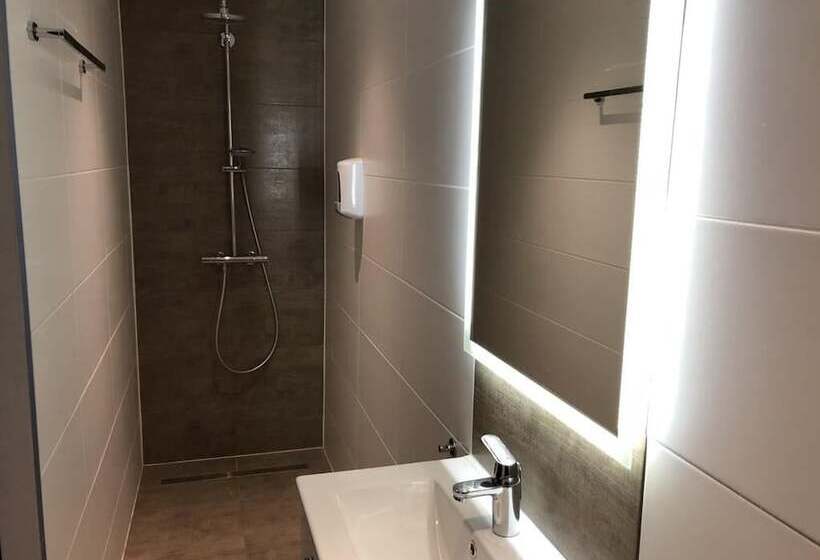 Номер Deluxe, Hoevevoorde