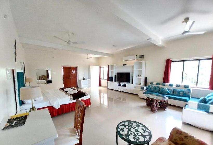 Президентский Люкс, Mango Valley Resort Ganpatipule