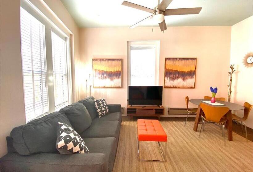 Апартаменты 1 Спальня, Bisbee Brownstone Suites
