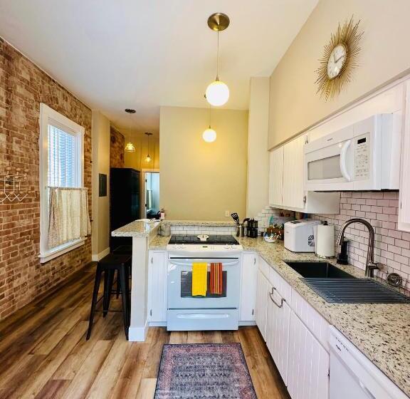 Апартаменты Deluxe 1 Спальня, Bisbee Brownstone Suites