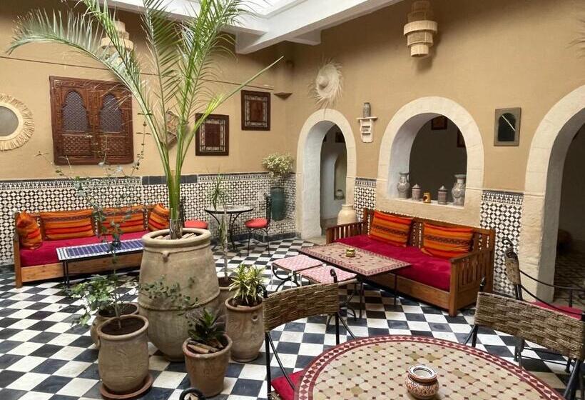 Chambre Quadruple Standard, Riad Sidi Magdoul