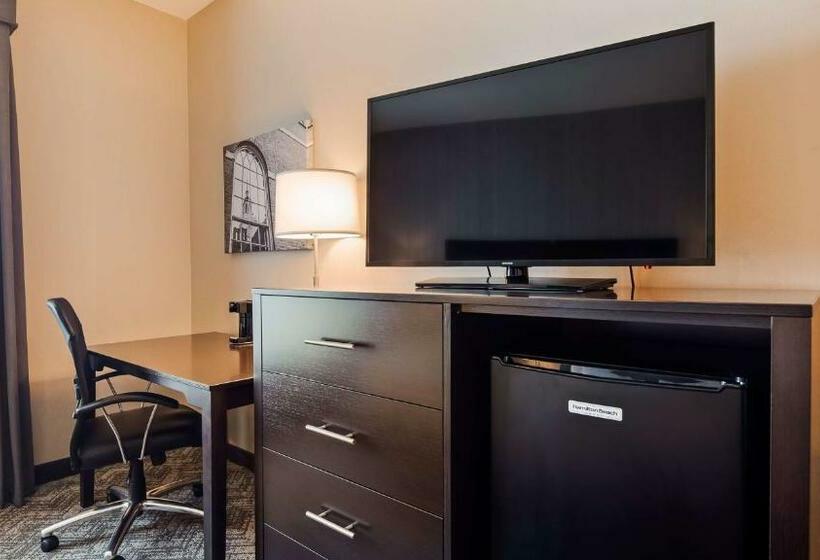 キングサイズベッドのスタンダードルーム, Best Western Plus Philadelphiapennsauken