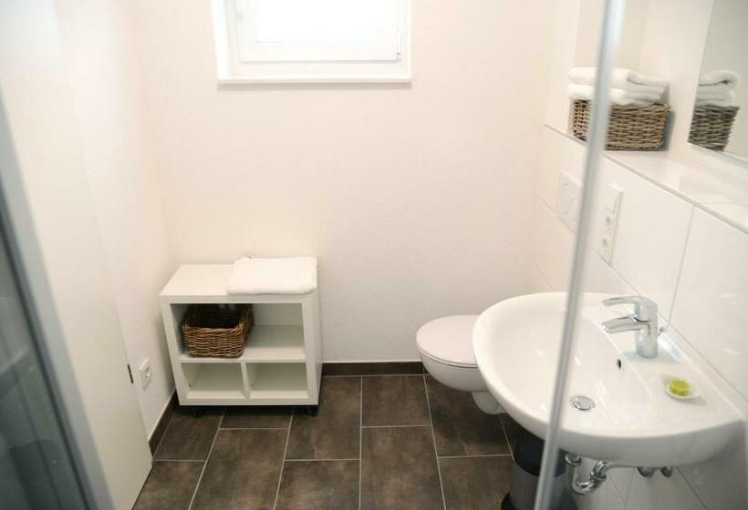 استودیوی استاندارد, Adapt Apartments Giessen