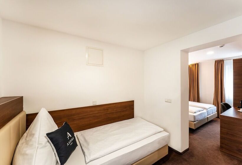 스탠다드 트리플 룸, Aspire Castillo Reutlingen, Trademark Collection By Wyndham