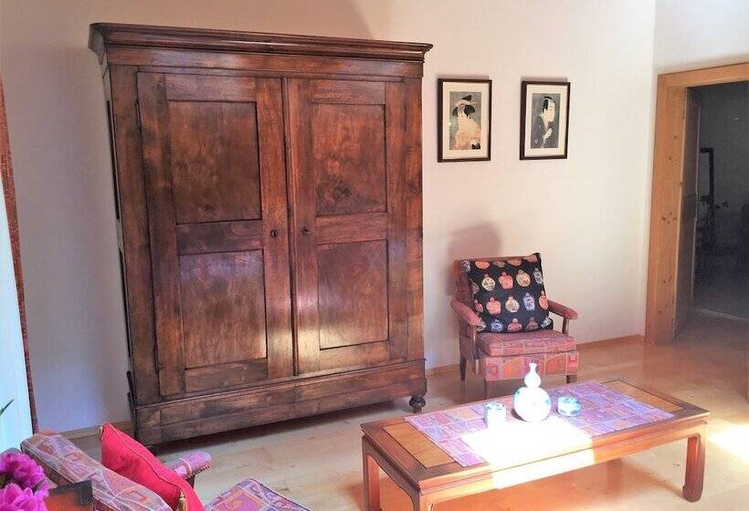 Люкс Вид на Сад, Villa Sawallisch