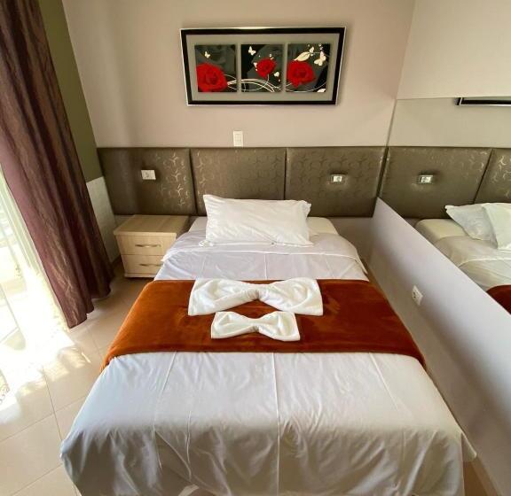 标准间带阳台, Prince Hotel Fier