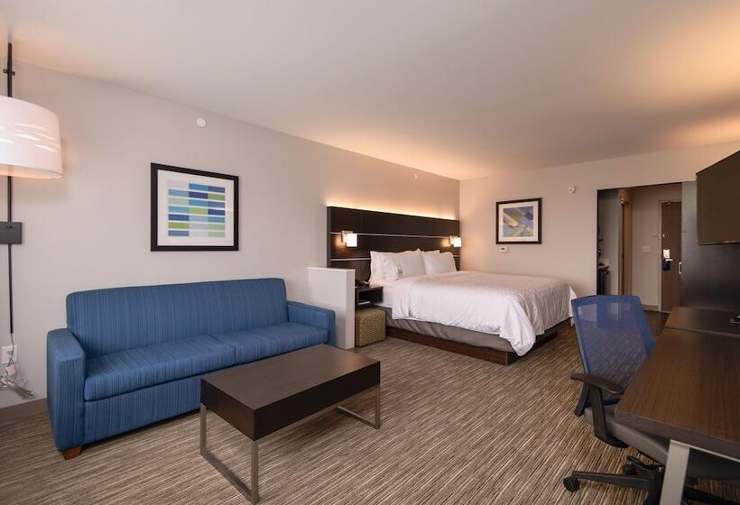 套房, Holiday Inn Express & Suites   Tulsa Downtown   Arts District, An Ihg