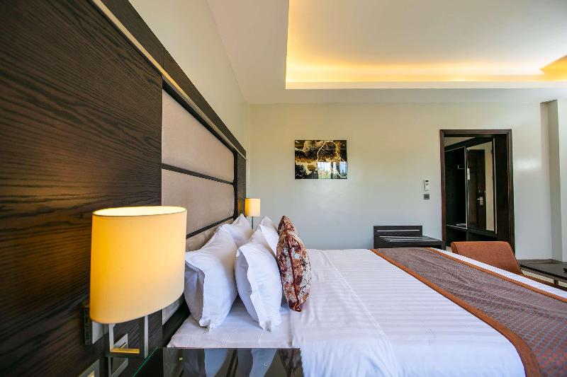 سوییت اجرایی, Best Western Plus The Athena Hotel Kampala