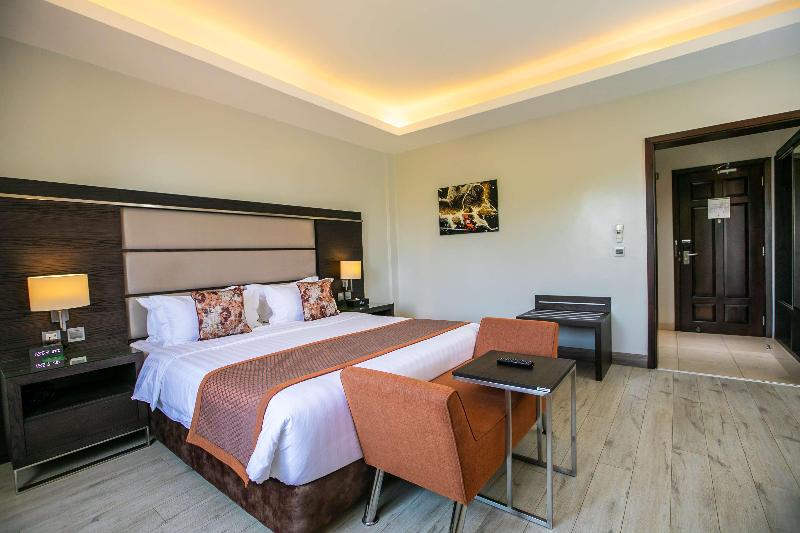 سوییت اجرایی, Best Western Plus The Athena Hotel Kampala