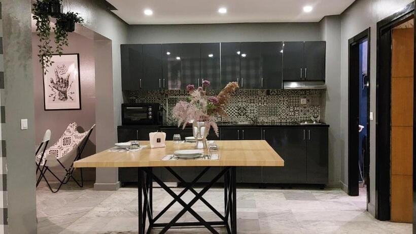 带1个卧室的顶楼公寓, Suite Loc Luxury Apart