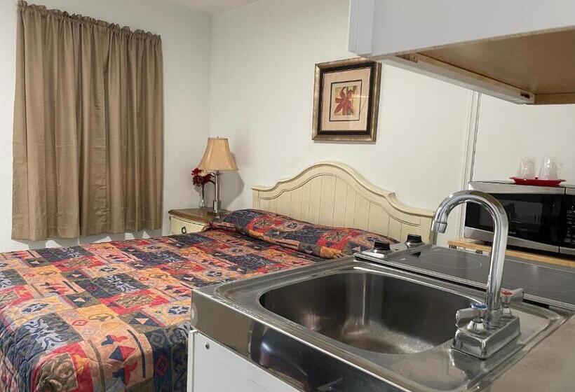 Студия Стандарт, Shell Motel Hollywood