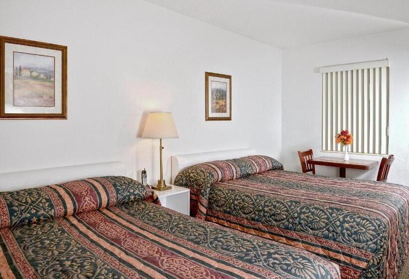 Номер Стандартный с Видом, Shell Motel Hollywood