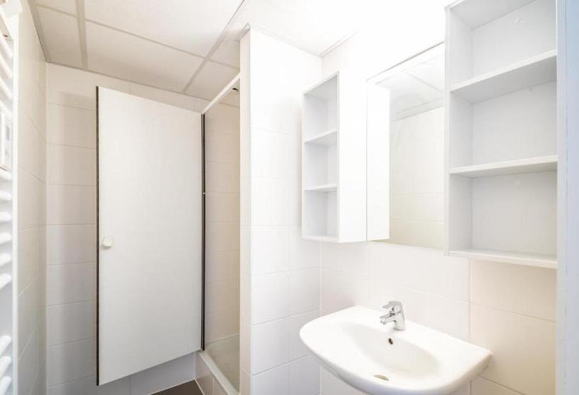 Номер Стандарт Индивидуальный, Auberge De Jeunesse Charleroi Youth Hostel