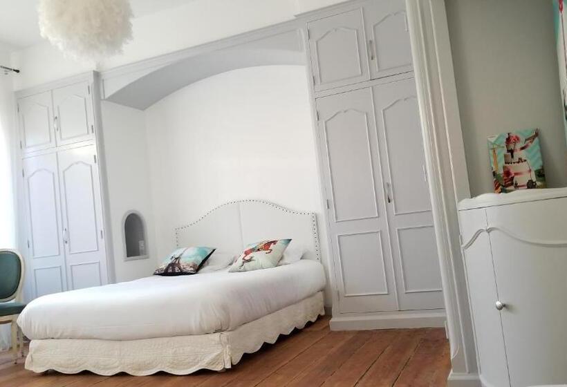 Номер Стандарт Вид на Город, La Maison Blanche