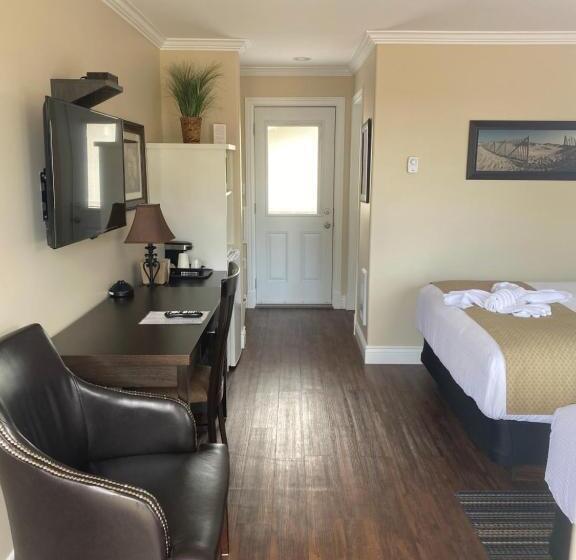 バルコニー付きデラックスルーム, Sunny Isle Motel