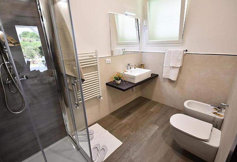 스탠다드 룸 킹사이즈 침대, Borgo Fiorito Relais