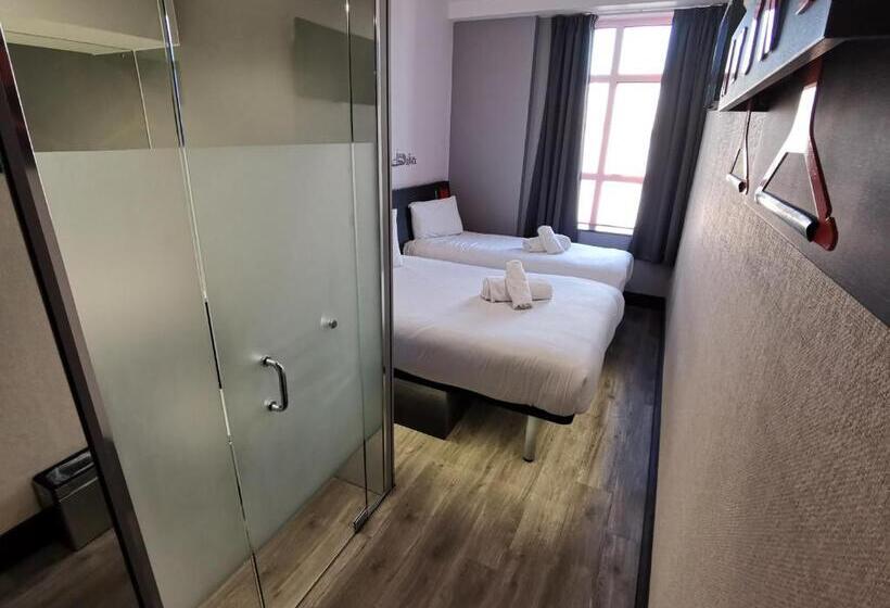 Семейный Номер, Easyhotel Sheffield