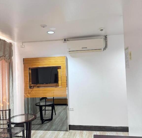 디럭스 룸, Jeamco Royal Hotel   Palawan
