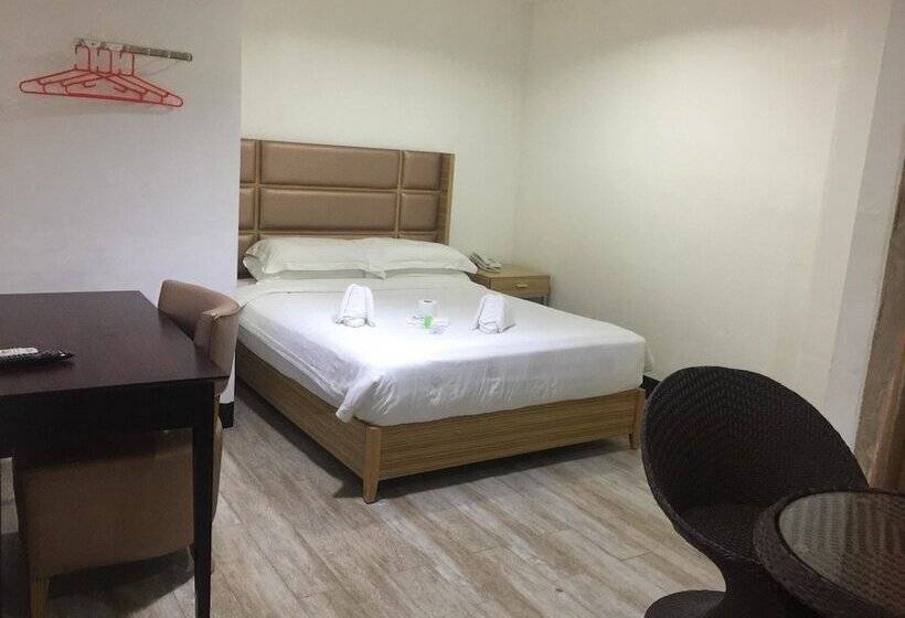 디럭스 룸, Jeamco Royal Hotel   Palawan