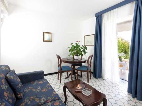 آپارتمان 1 خوابه, Residence Villa Igea Capri