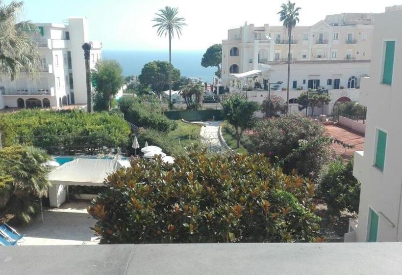 استودیوی استاندارد, Residence Villa Igea Capri