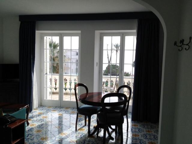 استودیوی استاندارد, Residence Villa Igea Capri