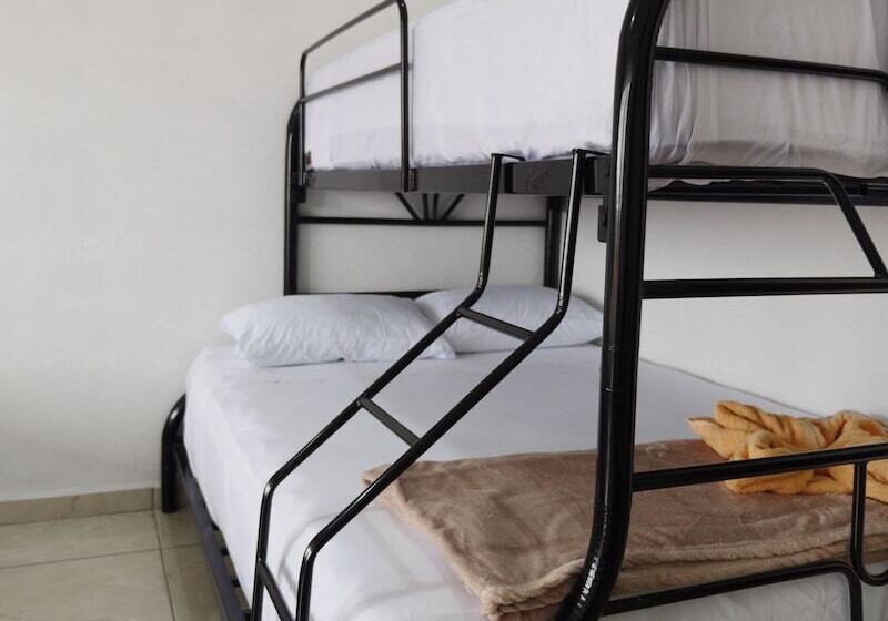 اتاق خانوادگی, Hostel Cattleya   Monteverde, Costa Rica
