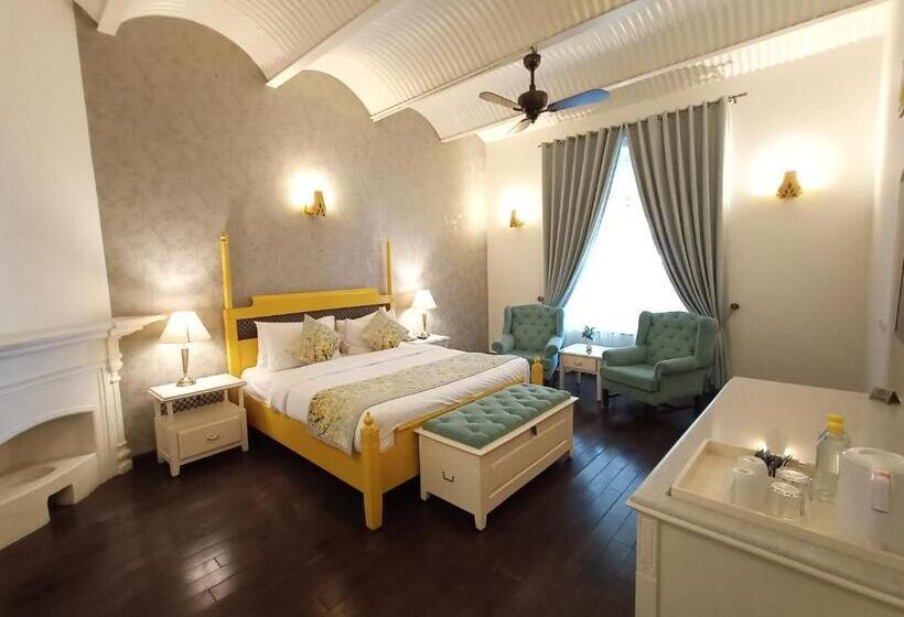 اتاق استاندارد با چشم‌انداز باغ, Pine Retreat Mallroad