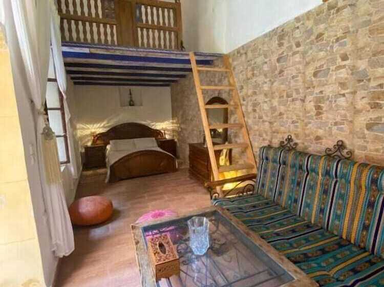 디럭스 스위트, Riad Jbara