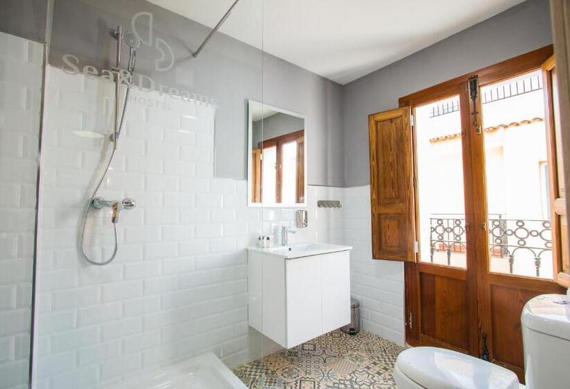 اتاق خانوادگی, Hostel Sea&dreams Calpe