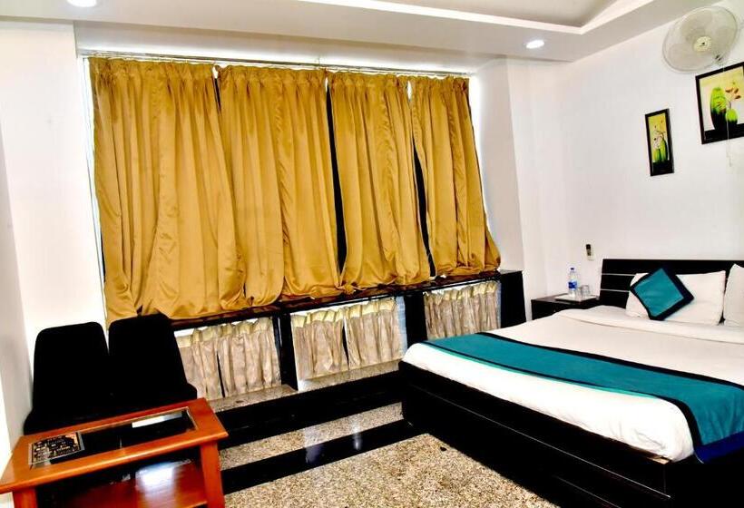 اتاق سوپریور, Suraj Palace