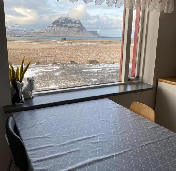 اتاق اکونومی با حمام مشترک, Kirkjufell Guesthouse And Apartments