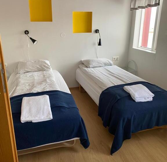 اتاق اکونومی با حمام مشترک, Kirkjufell Guesthouse And Apartments