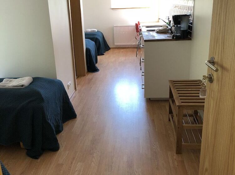 Economy Quadruple Room, Kirkjufell Guesthouse And Apartments