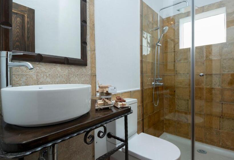 Полулюкс Одноместный с Террасой, Finca Isolina Hotel Boutique   Adults Recommended