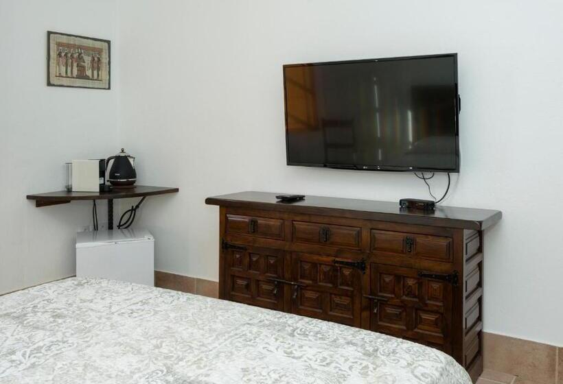 Полулюкс Одноместный с Террасой, Finca Isolina Hotel Boutique   Adults Recommended