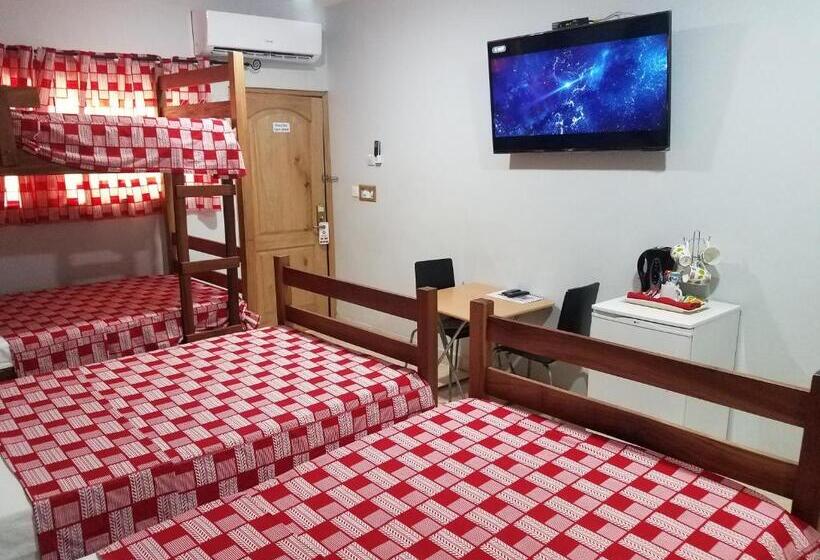 패밀리 룸, Sharp Guesthouse