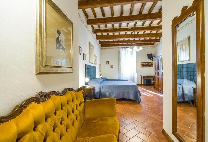 Четырехместный Номер Стандарт, Albergo Casentino