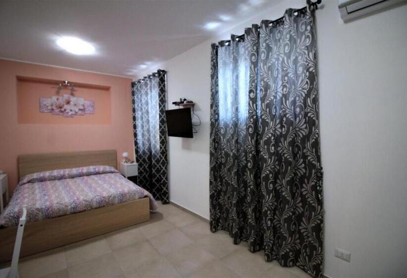 اتاق استاندارد, La Rosatea Rooms