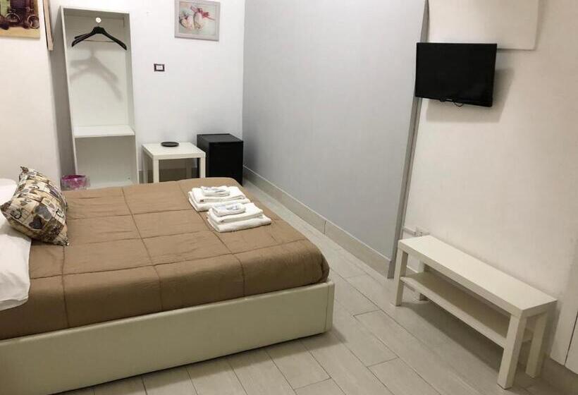 Economy Triple Room, Almayer Al Duomo