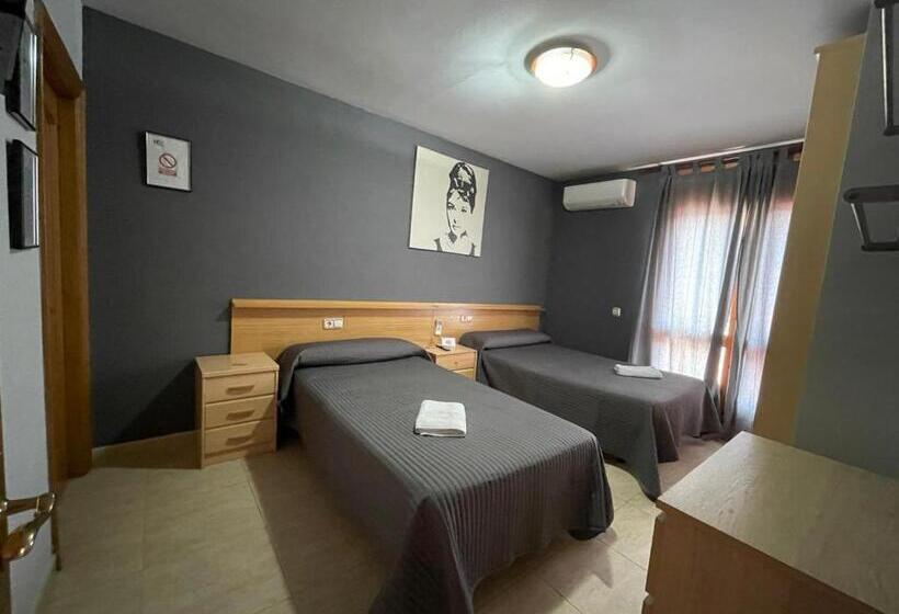 Номер Стандарт, Hostal Del Carmen