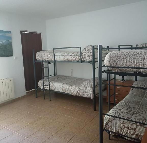 Четырехместный Номер Стандарт, Hostal El Desvío